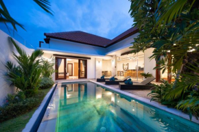PROMO- Berawa - 3 BDR - Brand NEW Villa - HUGE Pool